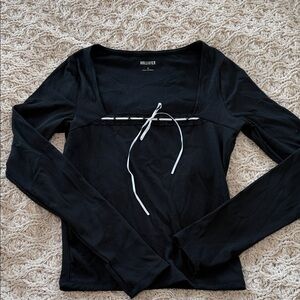 Hollister Women's Black Long Sleeve Tee with White Accent